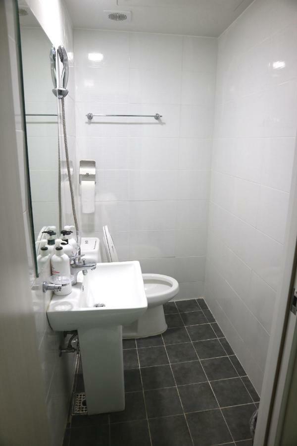 Toy Guesthouse Сеул Екстер'єр фото