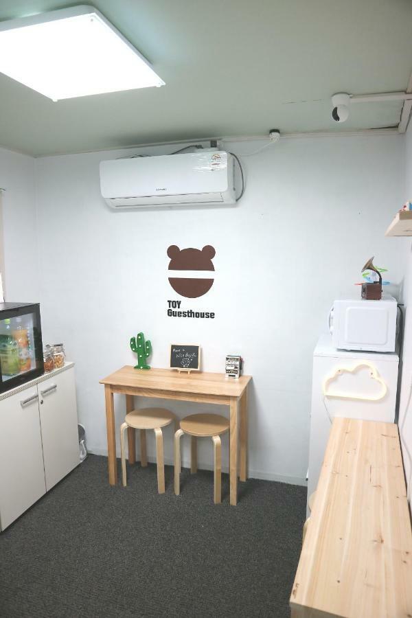 Toy Guesthouse Сеул Екстер'єр фото