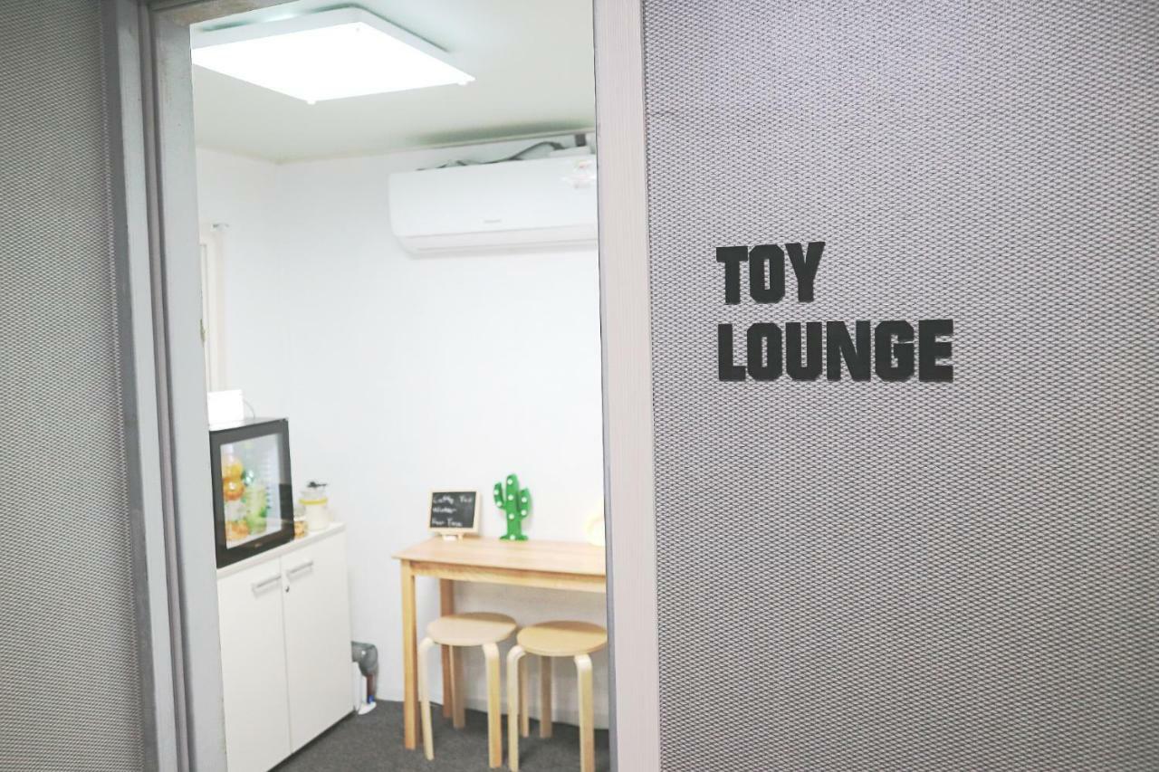 Toy Guesthouse Сеул Екстер'єр фото